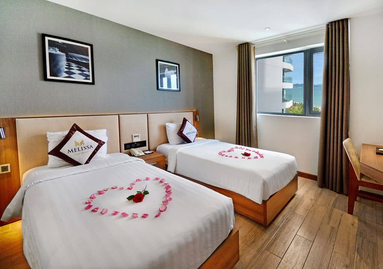 rooms-deluxe-partial-seaview-child-without-extra-bed
