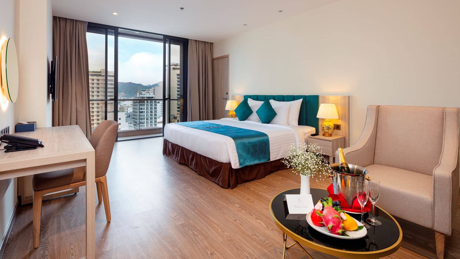 rooms-junior-suite-balcony