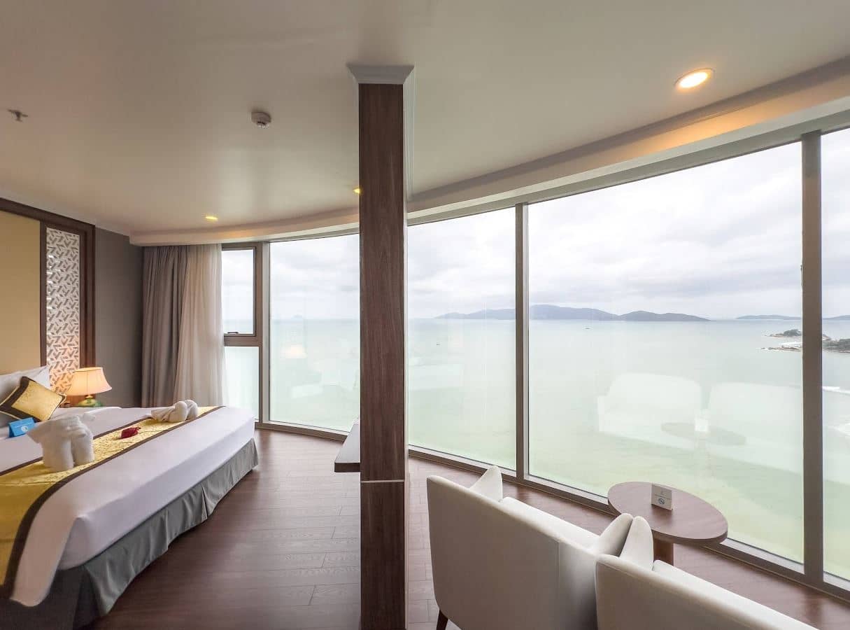 rooms-executive-suite
