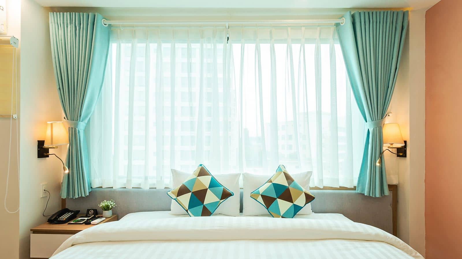 rooms-room-deluxe-city-view