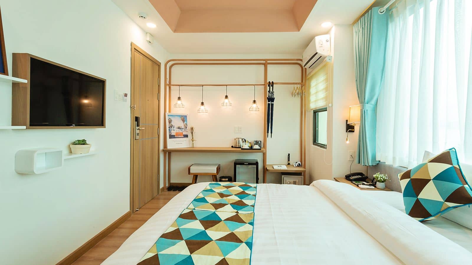 rooms-room-deluxe-city-view