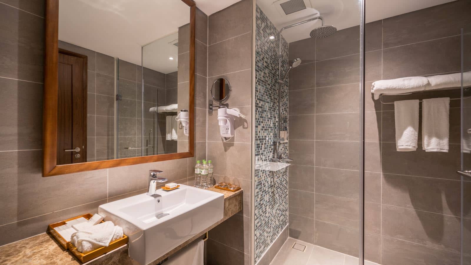 rooms-executive-deluxe-garden-view