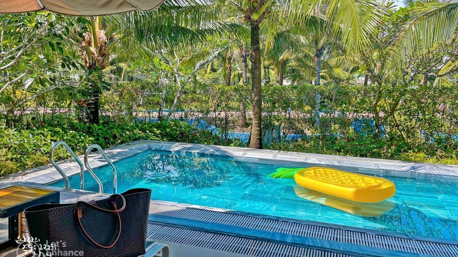 rooms-deluxe-villa-3-bedrooms