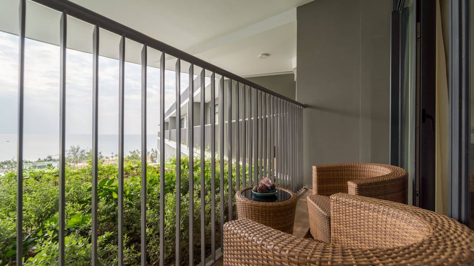 rooms-premier-deluxe-seaview-child-without-extra-bed