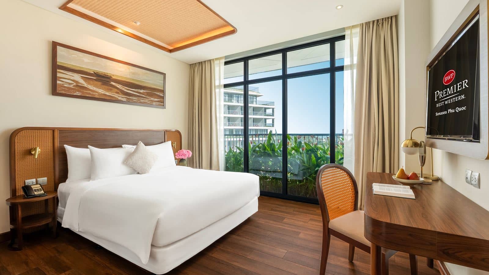 rooms-grande-suite-3-bedrooms-sea-view