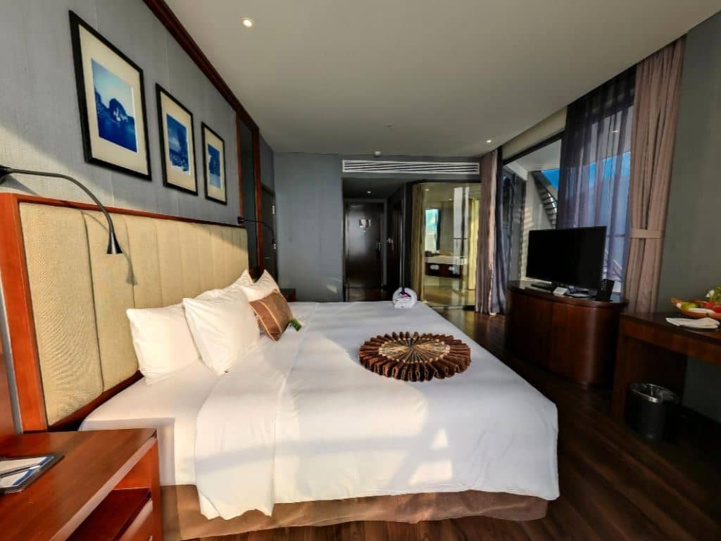 rooms-pacific-double-with-balcony
