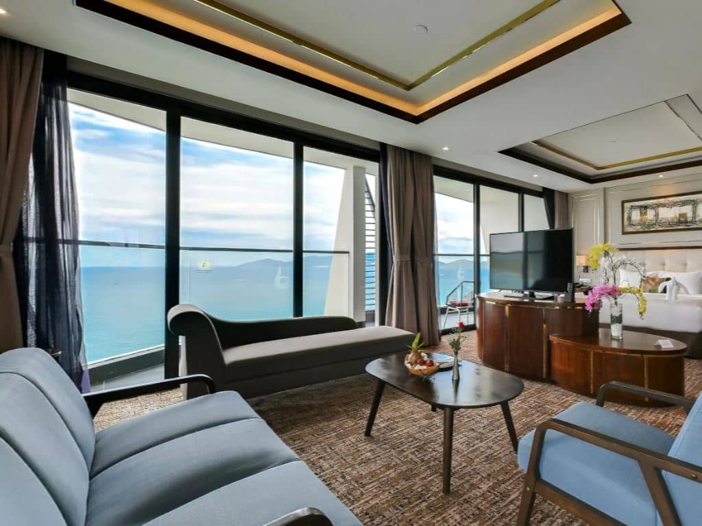 rooms-suite-room