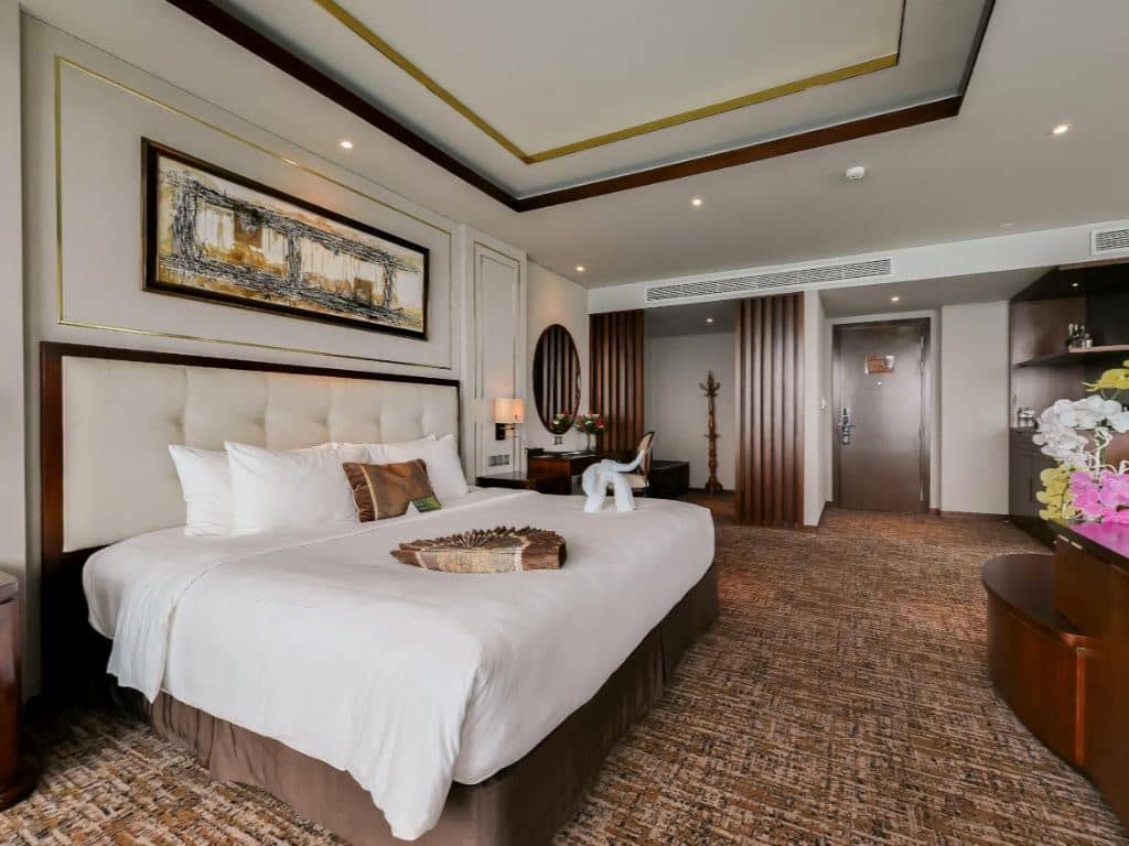 rooms-suite-room