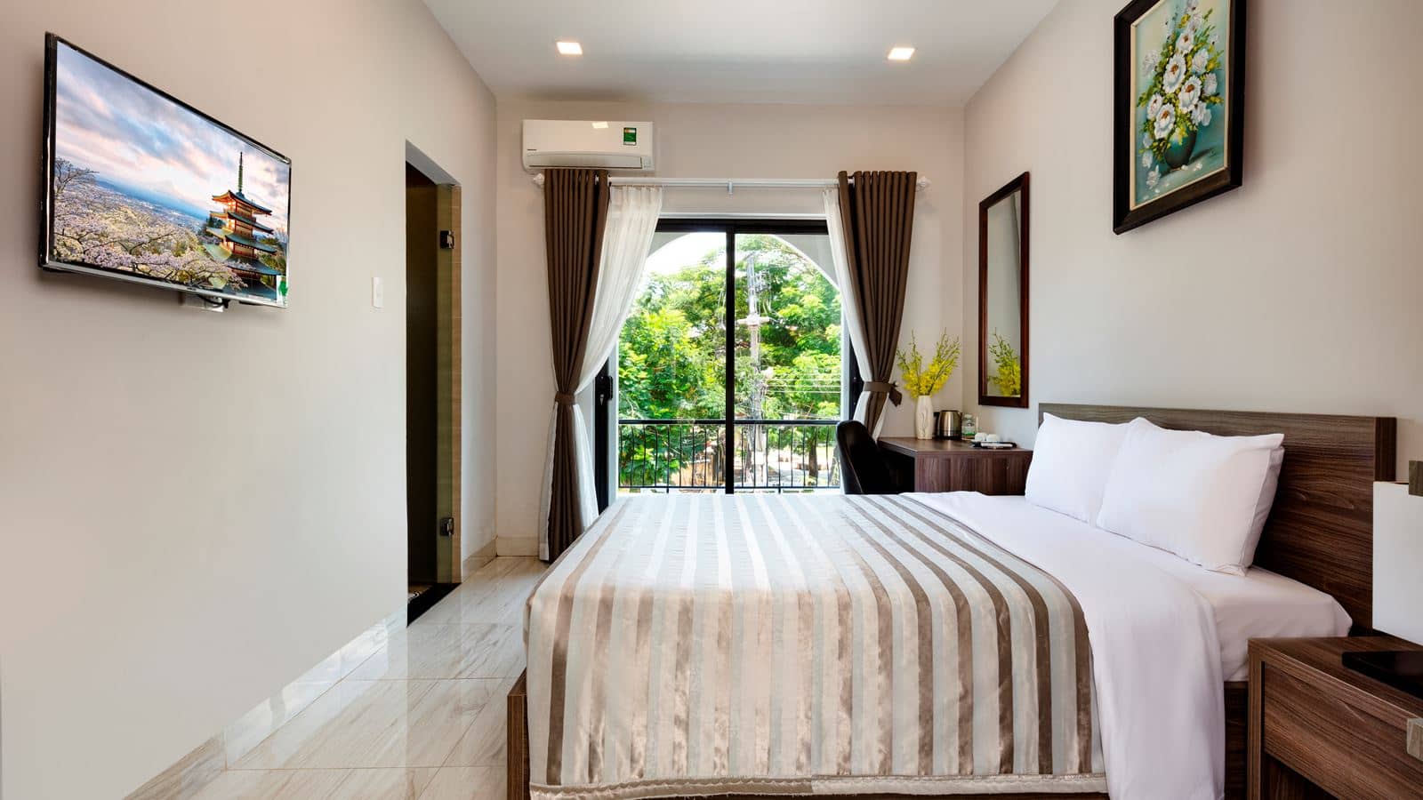 rooms-room-deluxe-double