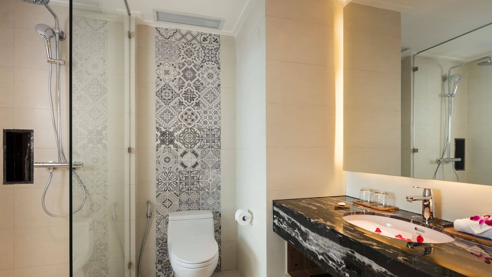 rooms-senior-deluxe-sea-view