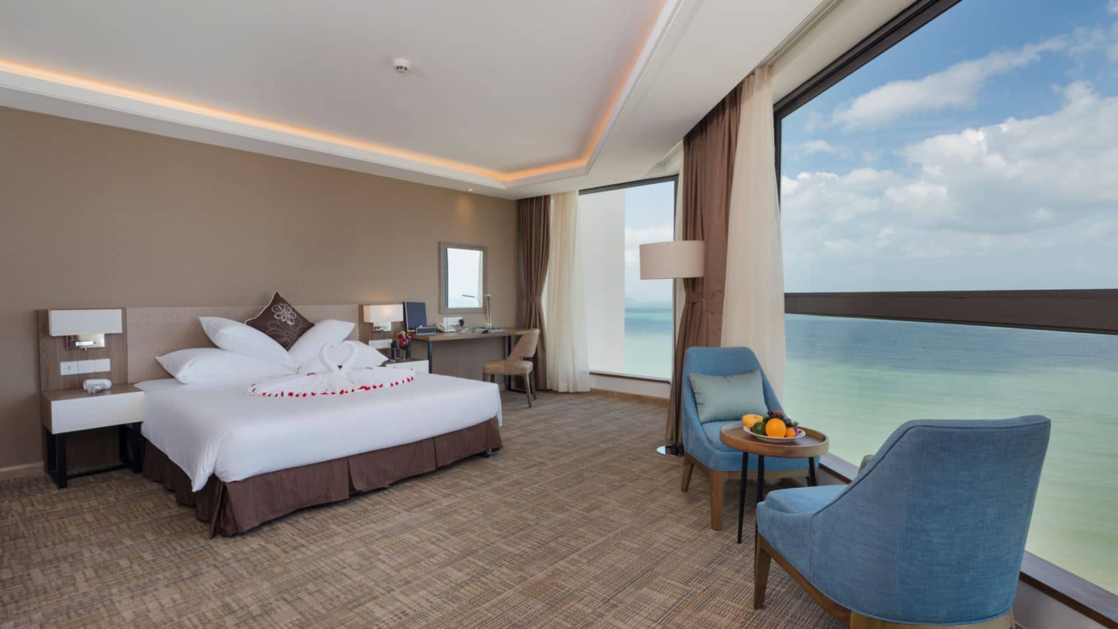 rooms-comodo-suite-panaroma