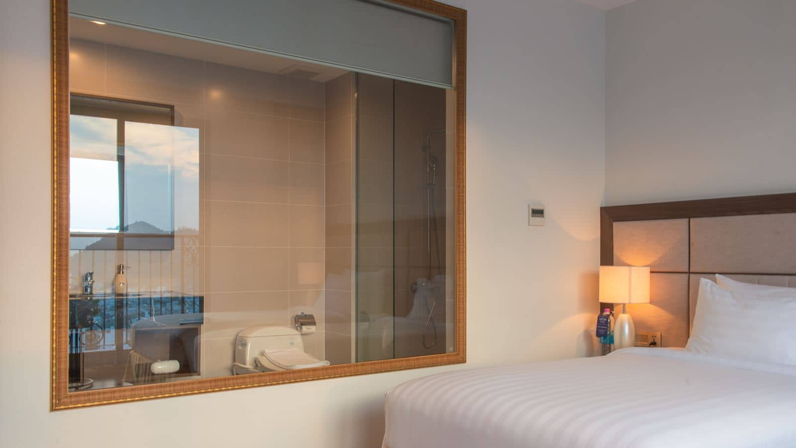 rooms-studio-with-balcony