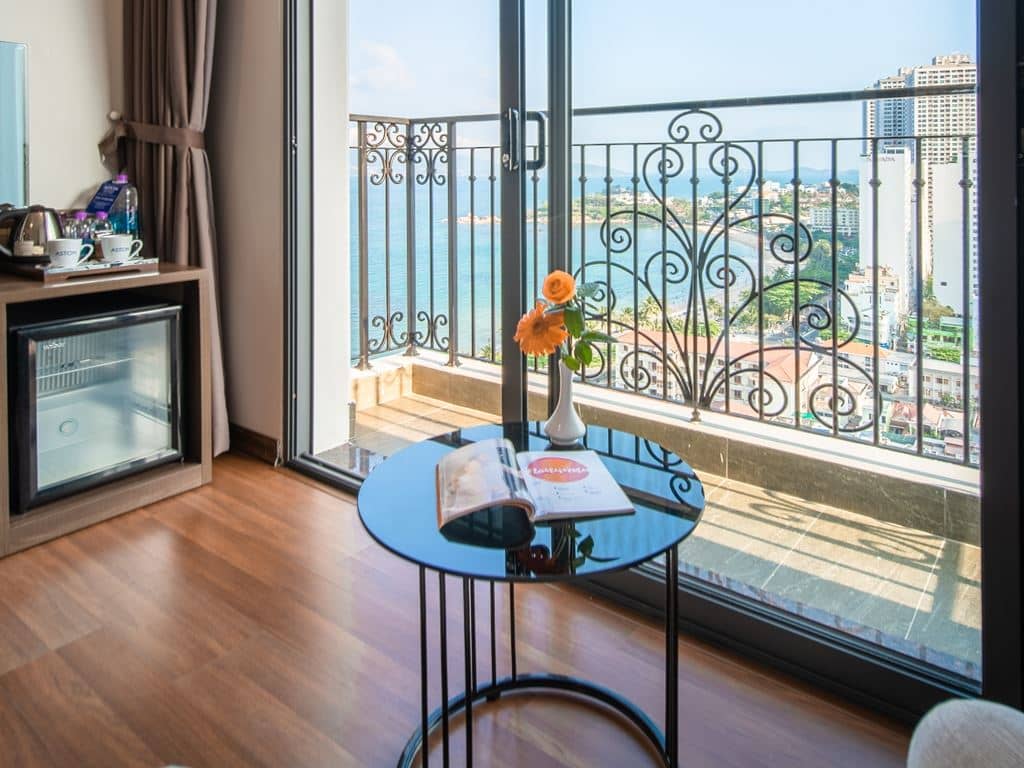 rooms-studio-plus-sea-view-with-balcony