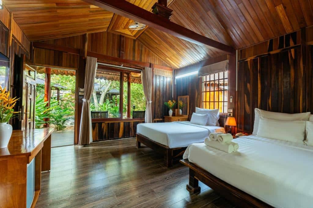 rooms-bungalow-triple-garden-view-no-extra-bed