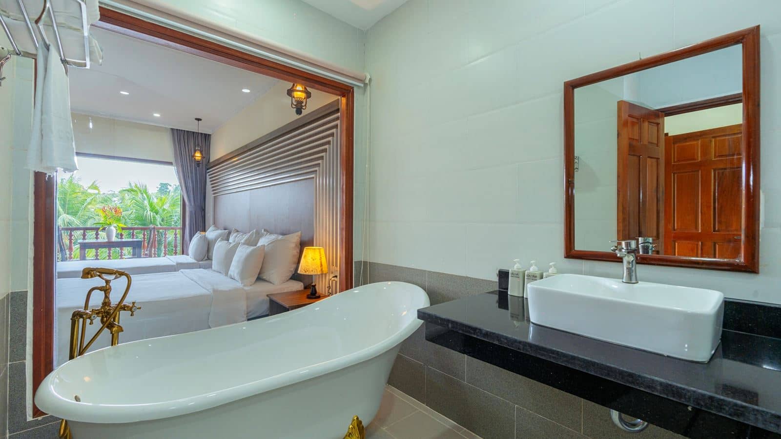 rooms-deluxe-garden-view