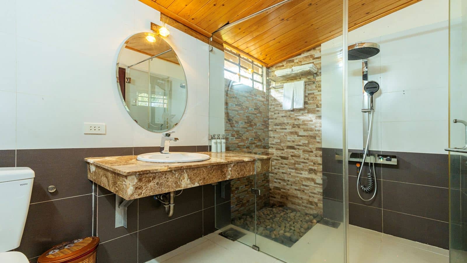 rooms-bungalow-pool-view-no-extra-bed