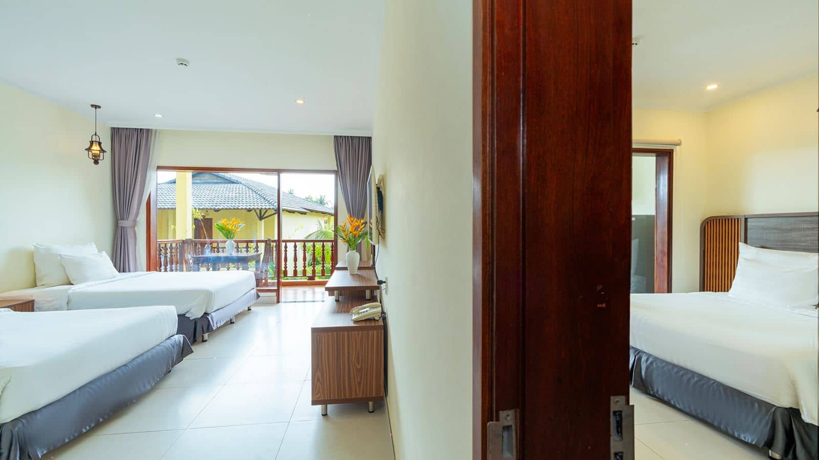 rooms-bungalow-family-suite-no-extra-bed