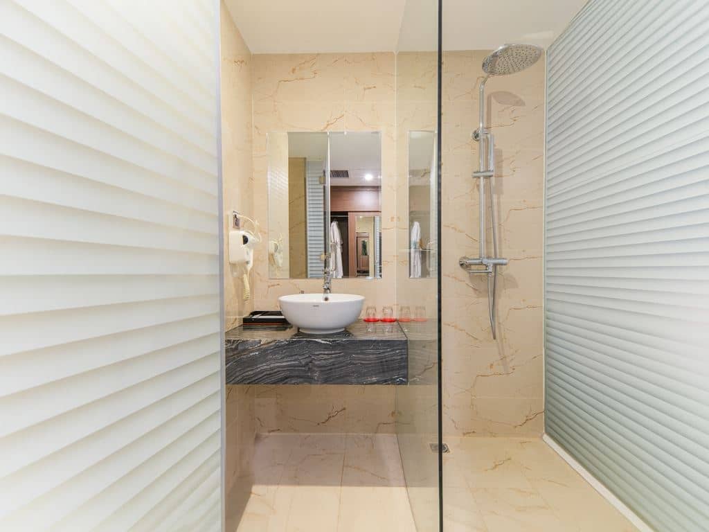 rooms-superior-room-no-view-no-extra-bed