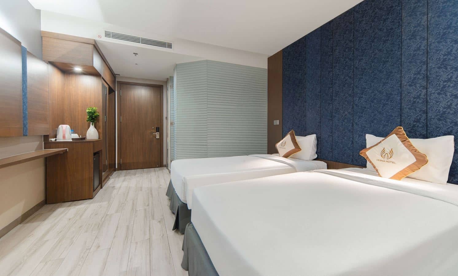 rooms-superior-room-no-view-no-extra-bed