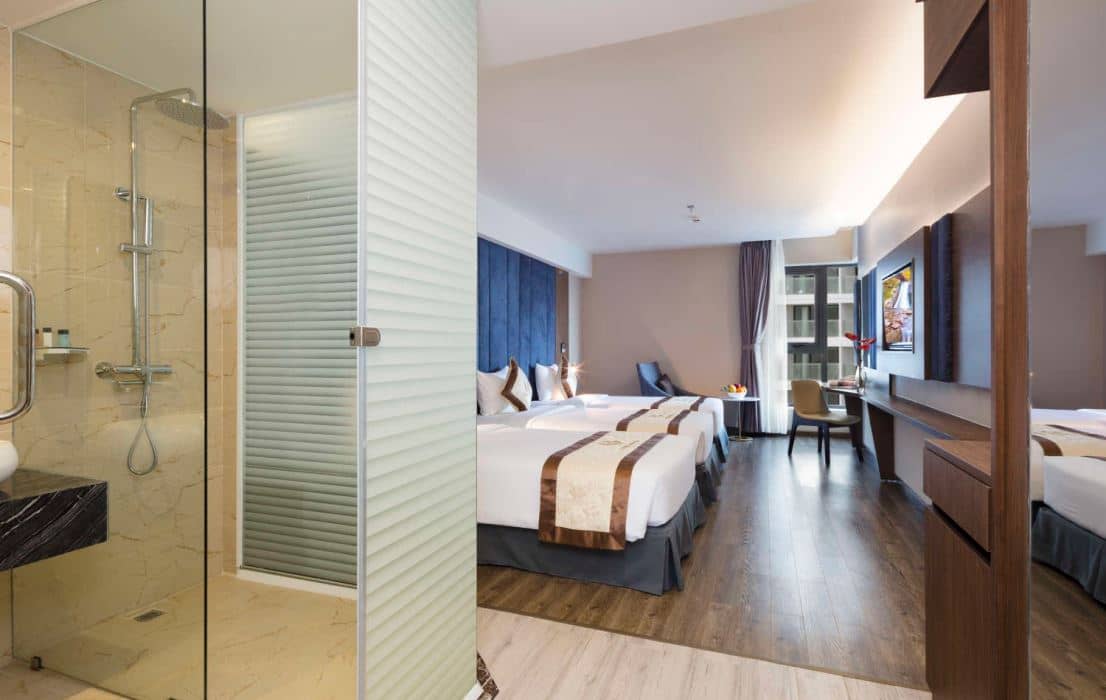 rooms-deluxe-triple-partial-sea-view-no-extra-bed