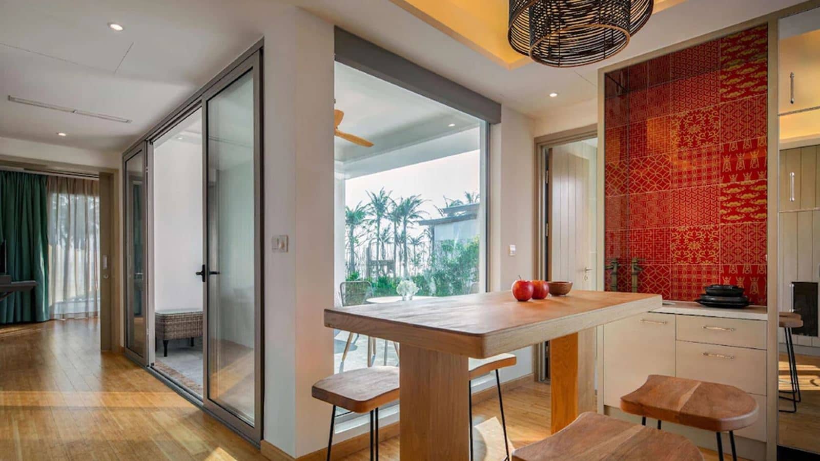 rooms-one-bedroom-pool-villa-ocean-view-child-without-extra-bed
