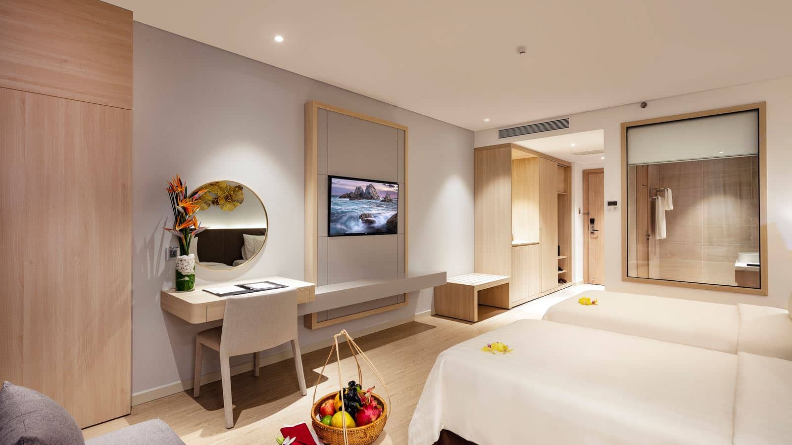 rooms-deluxe-city-view