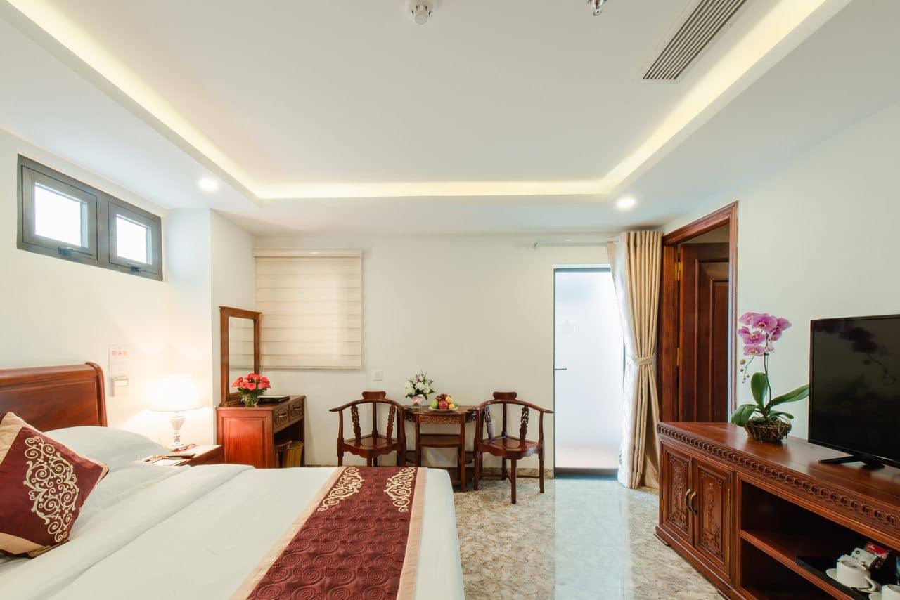 rooms-superior-balcony-city-view-child-without-extra-bed
