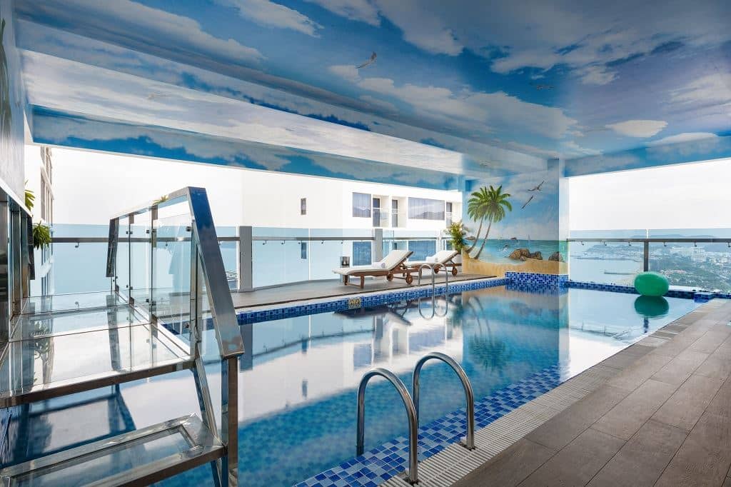 pools-indoor-pool