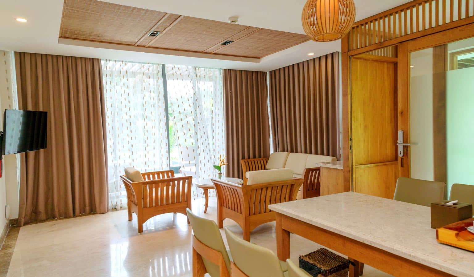 rooms-villa-3-bedrooms-balcony-with-private-pool
