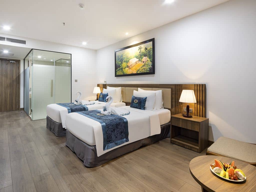 rooms-deluxe-partial-sea-view
