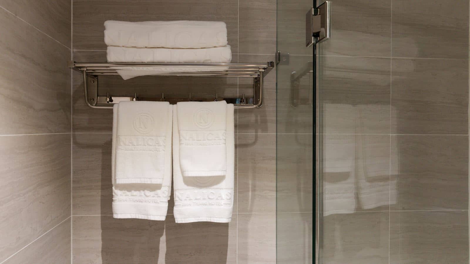 rooms-deluxe-partial-seaview-no-extra-bed