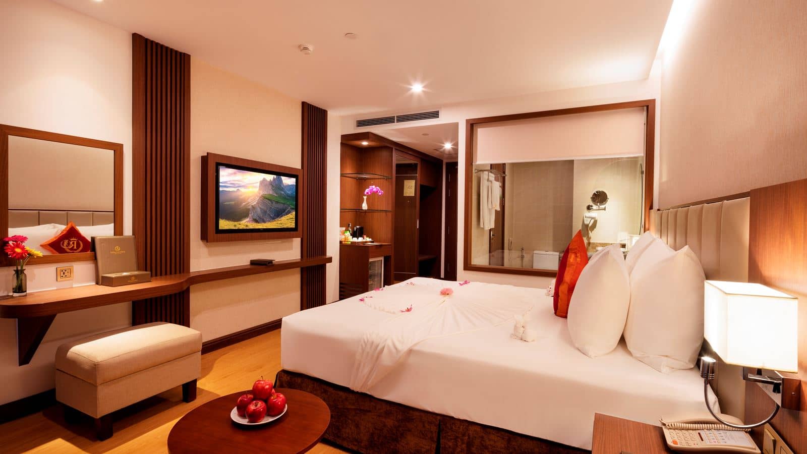 rooms-superior-with-window