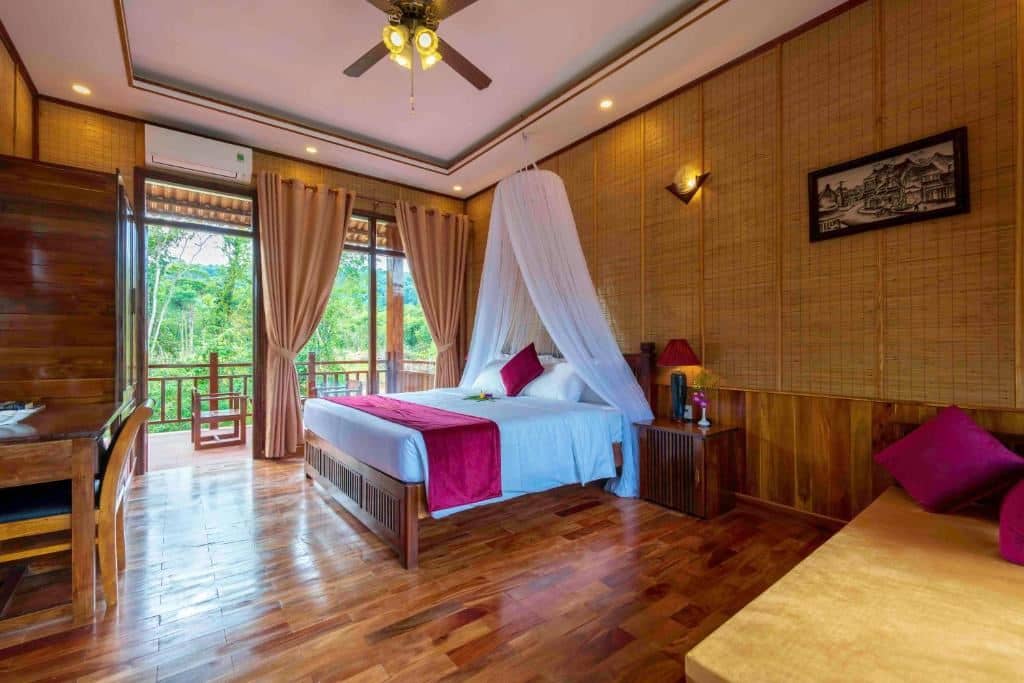 rooms-bungalow-pool-view