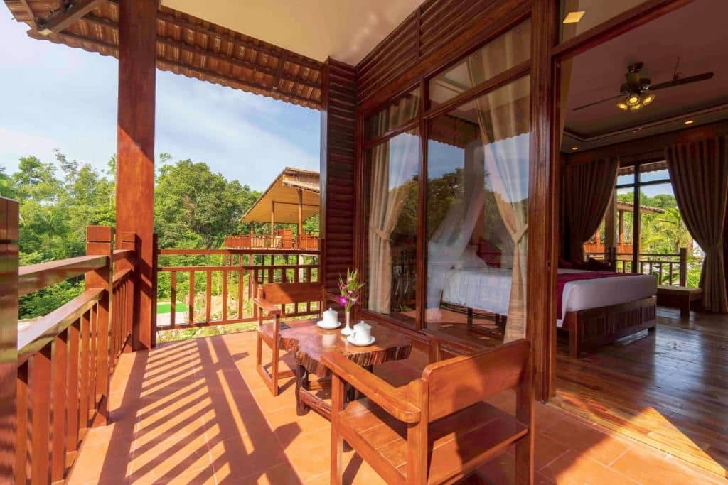 rooms-bungalow-pool-view-child-without-extra-bed