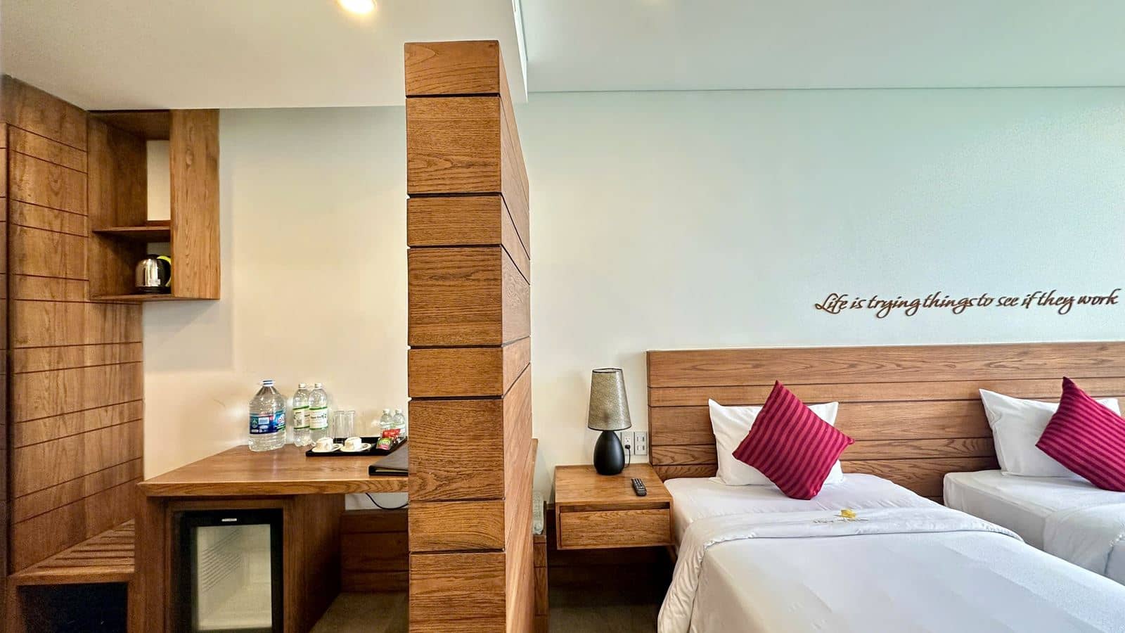 rooms-deluxe-ocean-view-no-extra-bed