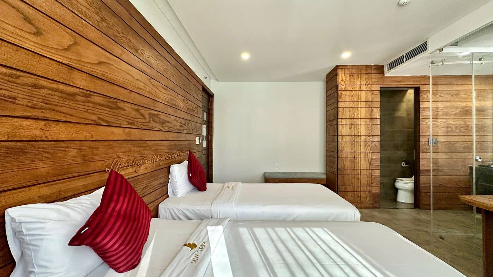 rooms-deluxe-city-view-child-without-extra-bed
