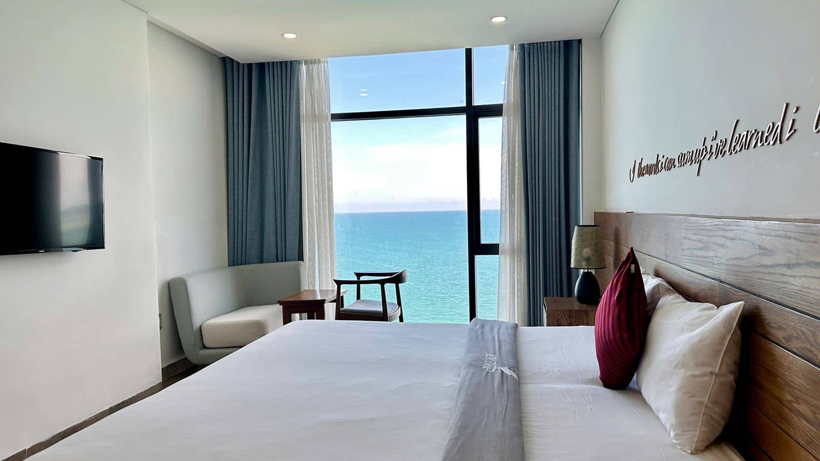 rooms-grand-ocean-view