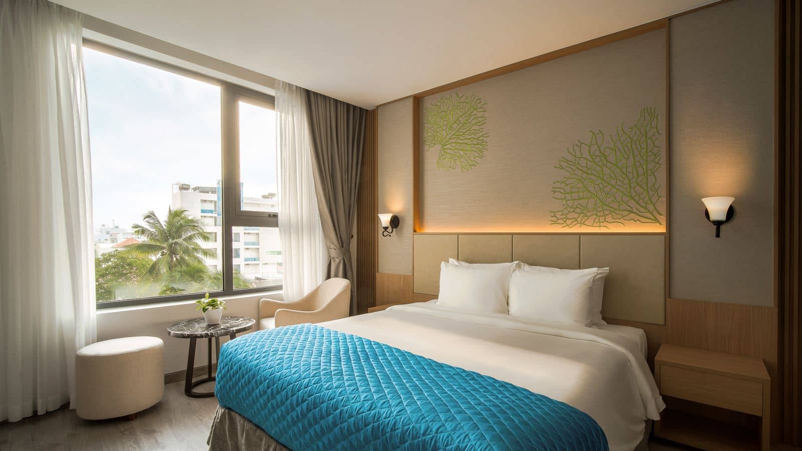 rooms-deluxe-seaview-balcony-child-without-extra-bed