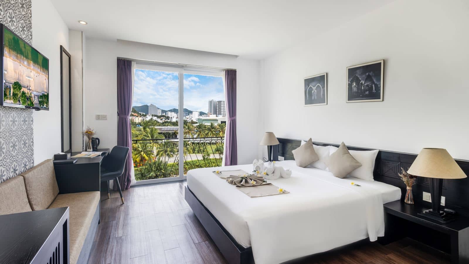 rooms-premier-pool-or--river-view