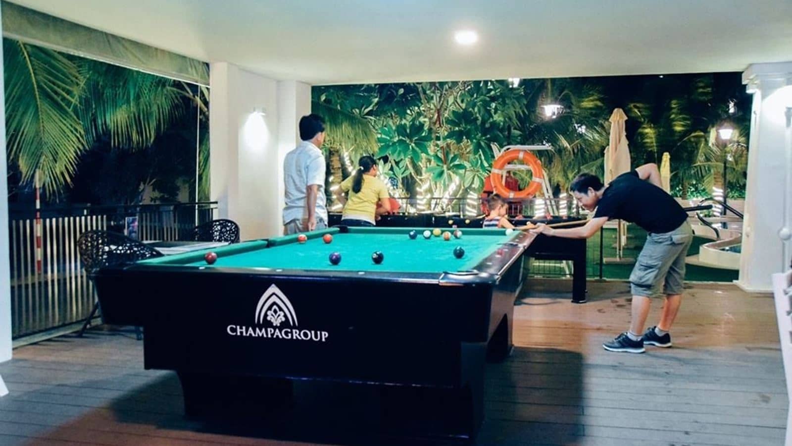 bars-sunset-pool-bar