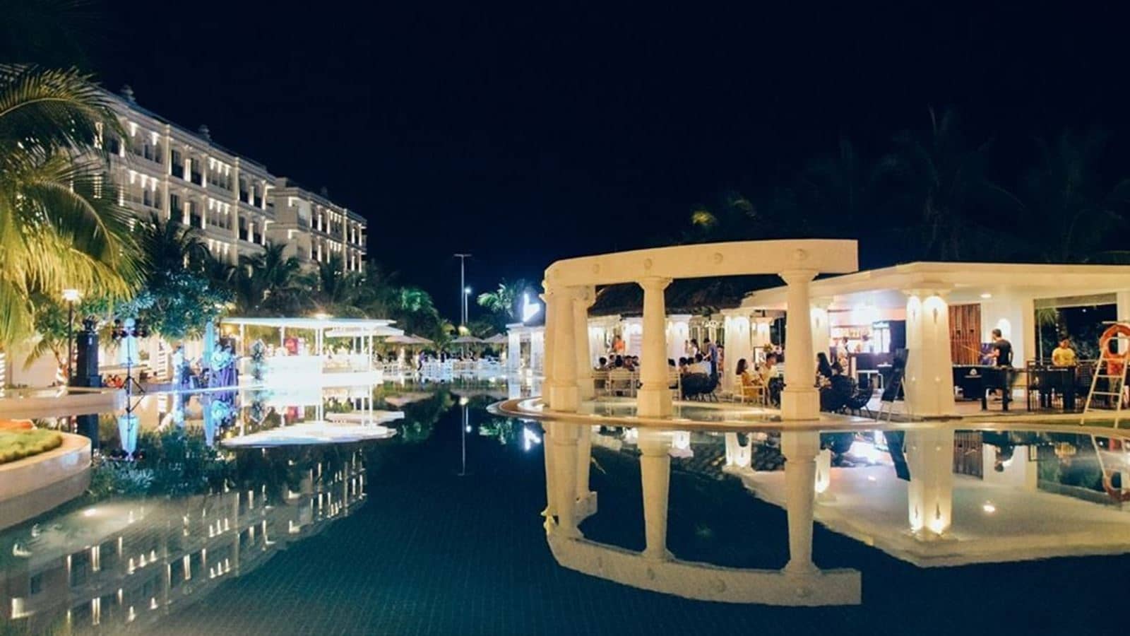 bars-sunset-pool-bar