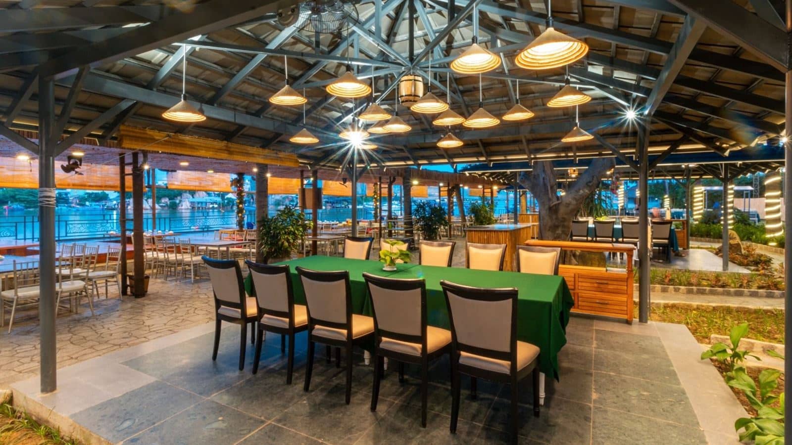 restaurants-champa-garden-restaurant