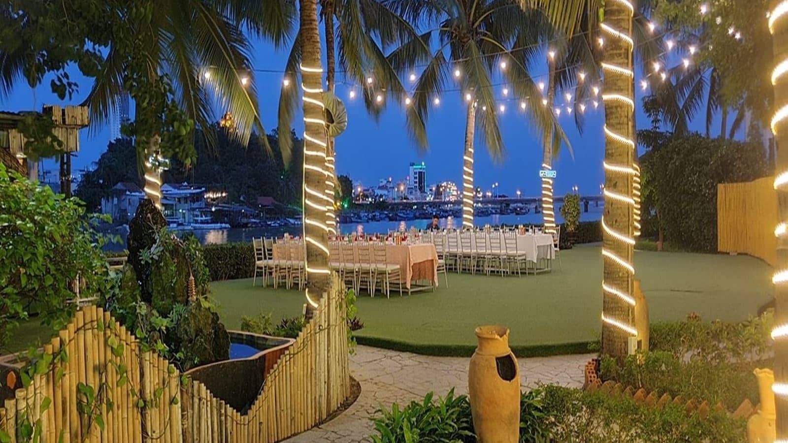 restaurants-champa-garden-restaurant