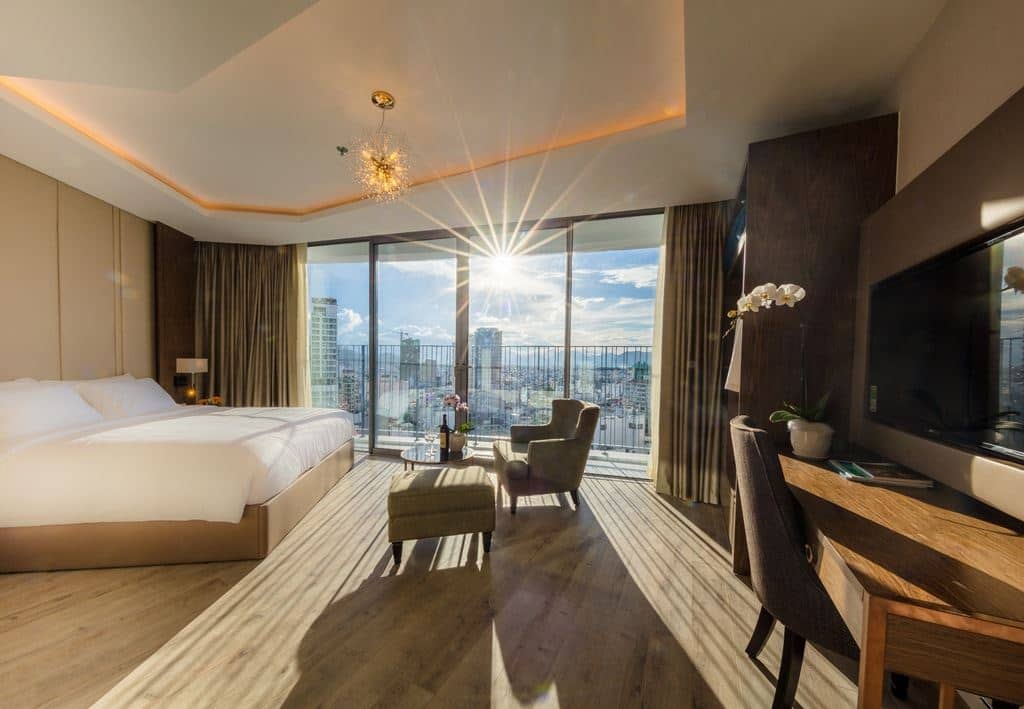 rooms-executive-double-city-view-with-balcony