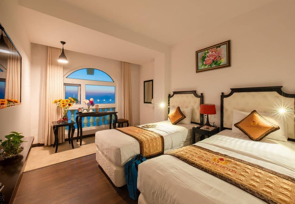 rooms-deluxe-sea-view