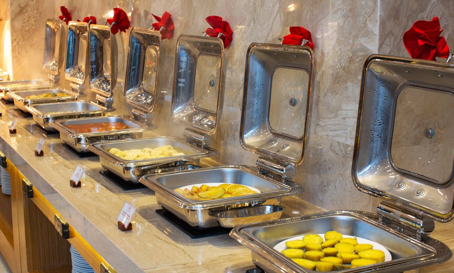 restaurants-restaurant