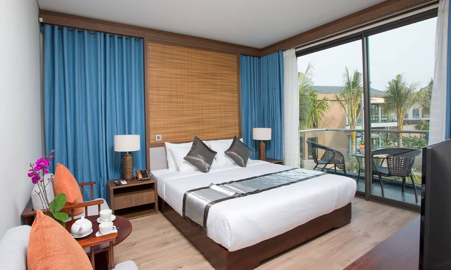 rooms-villa-3-bedroom-beachfront