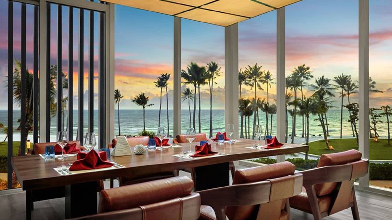 restaurants-beachfront-executive-lounge