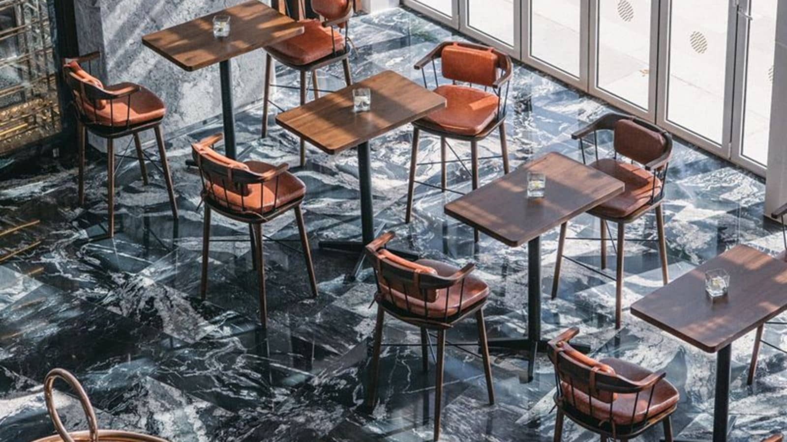 restaurants-beachfront-executive-lounge