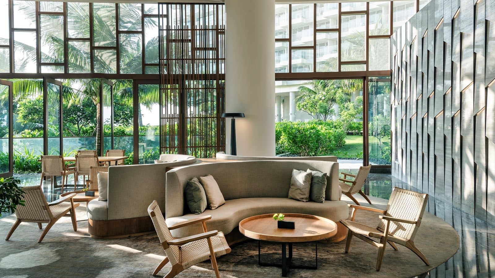 bars-alma-lounge